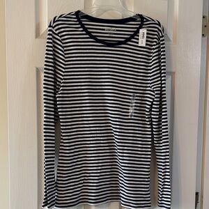 Old Navy Black and White Striped Long Sleeve Tee